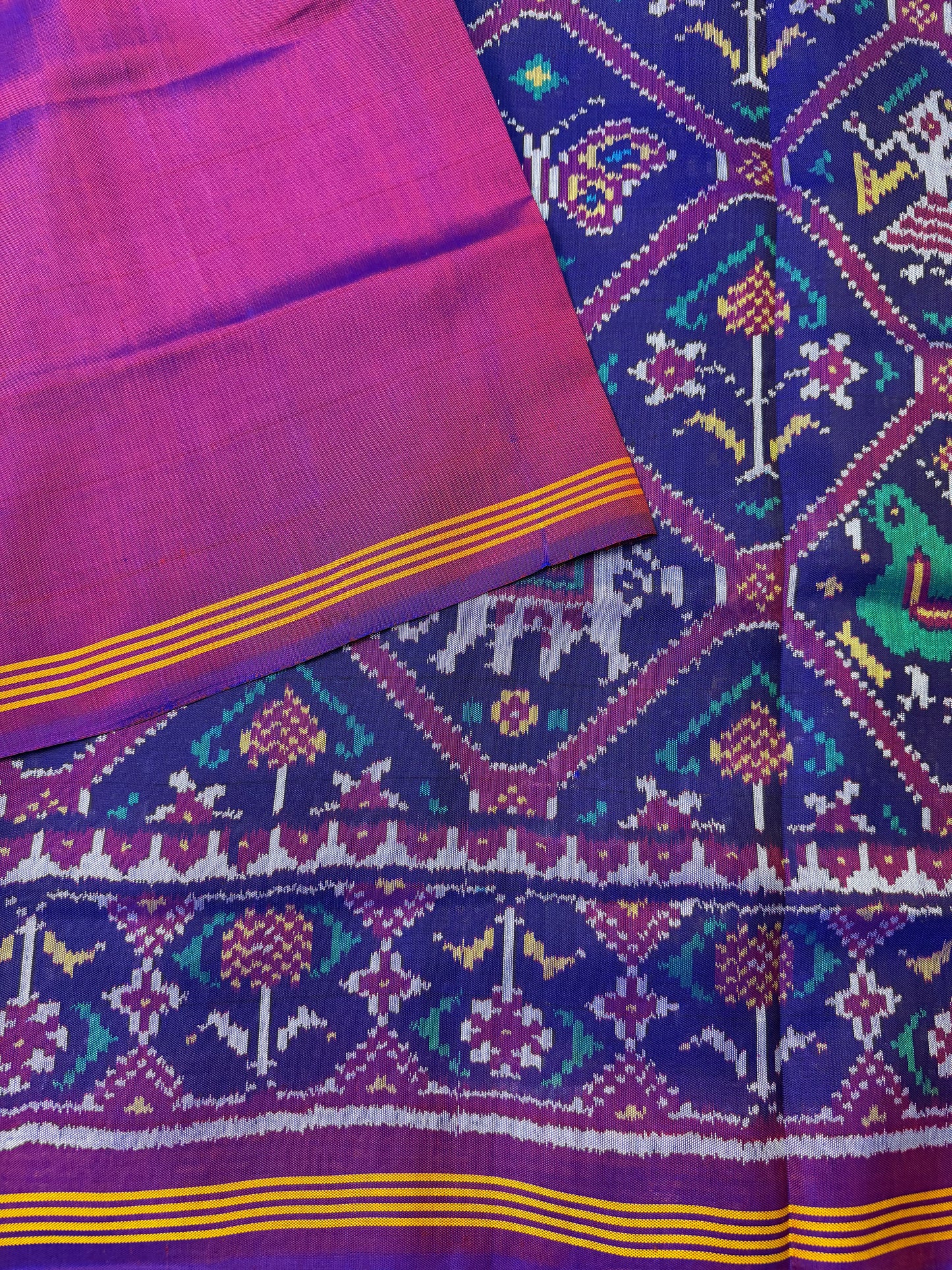 Purple adtala figure design single ikat patola saree