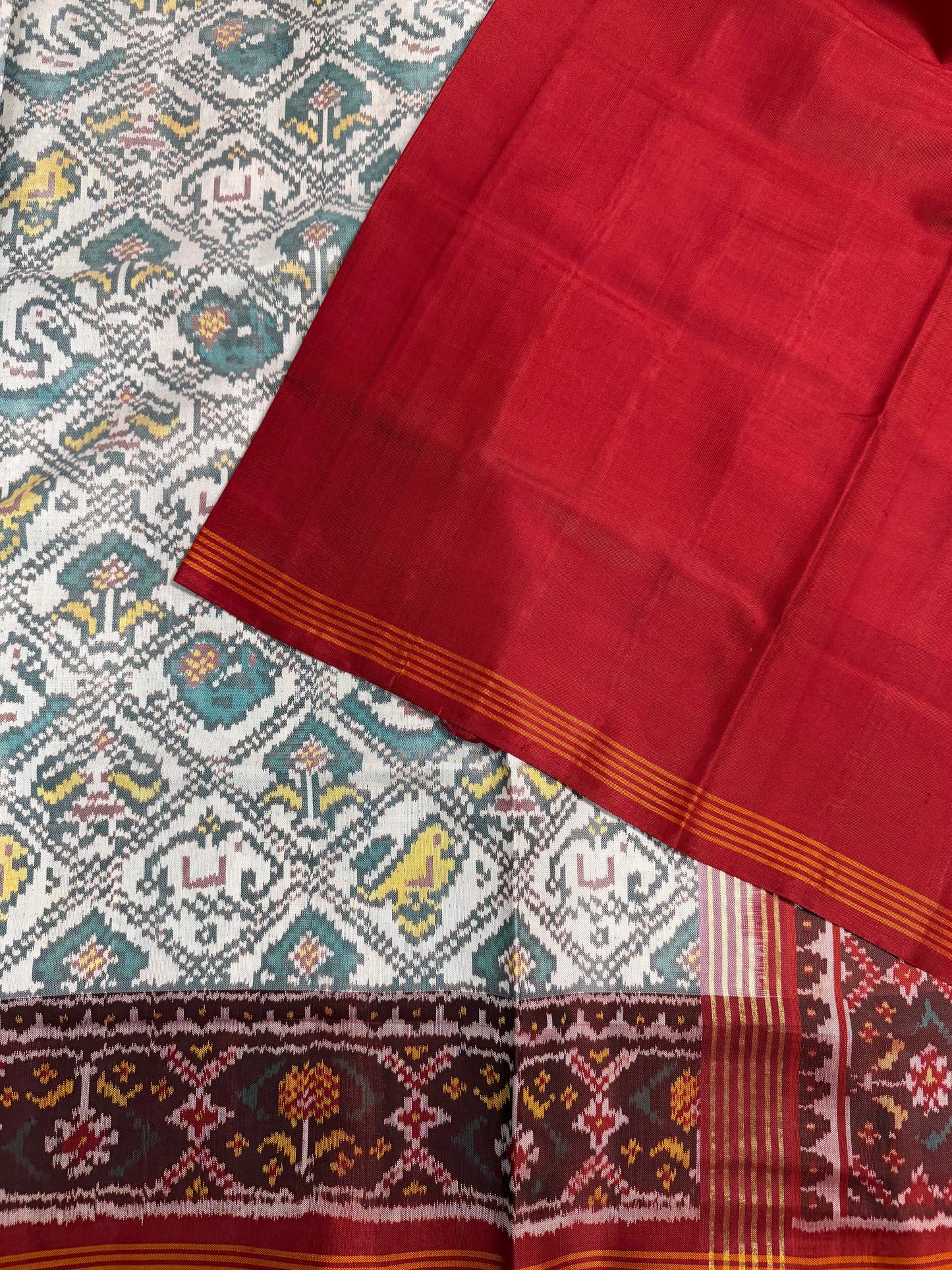 White Narikunj single ikat patola saree