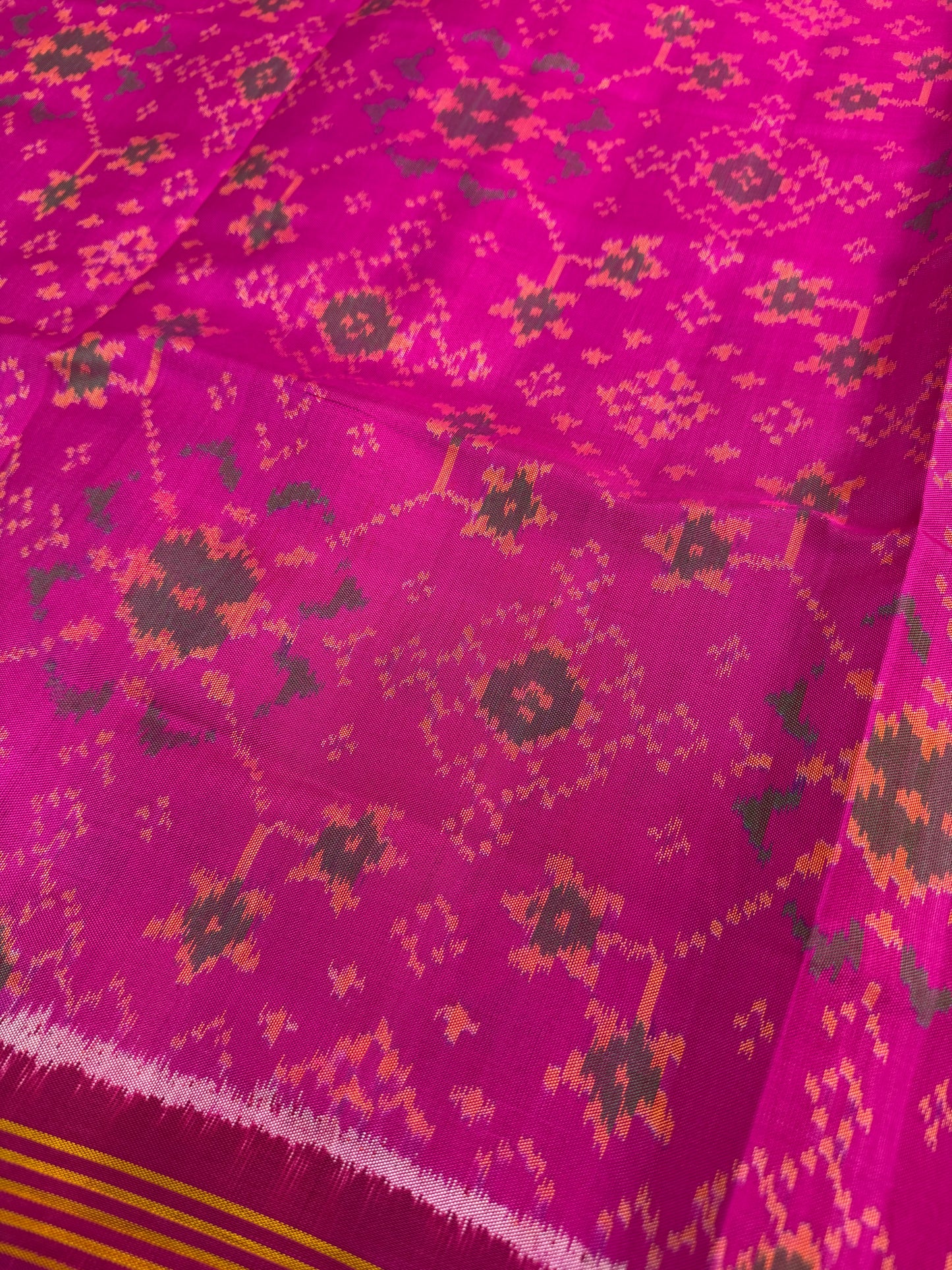 Pink navratan single ikat patola silk saree