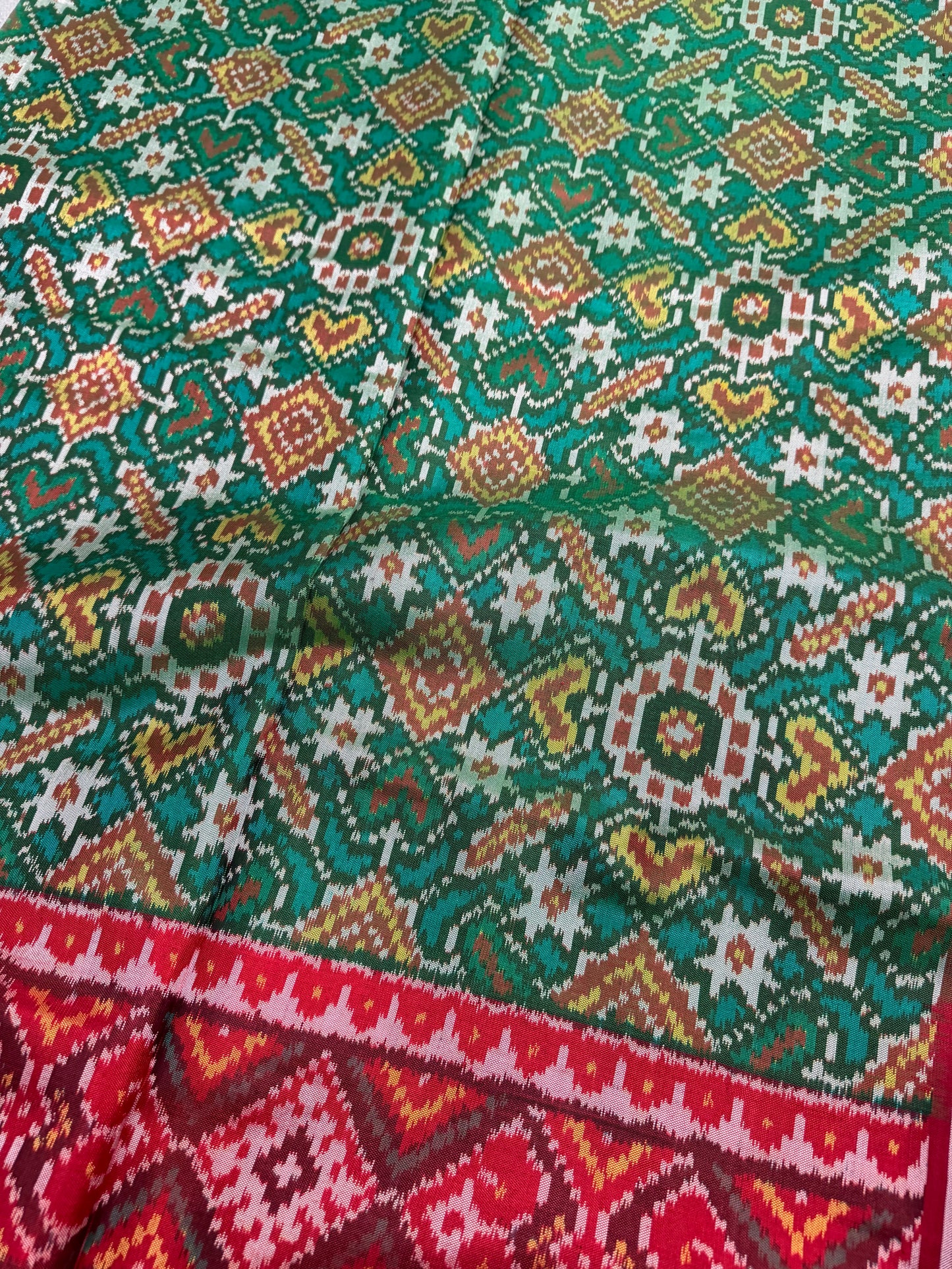 Green Traditional single ikat patola silk saree
